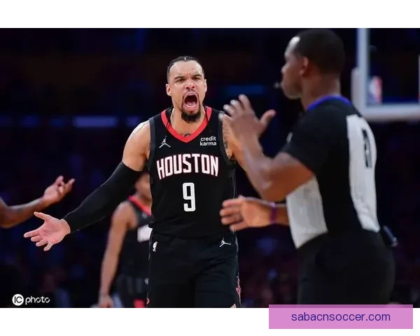 基德因不满判罚与裁判争执本赛季第二次被驱逐出场