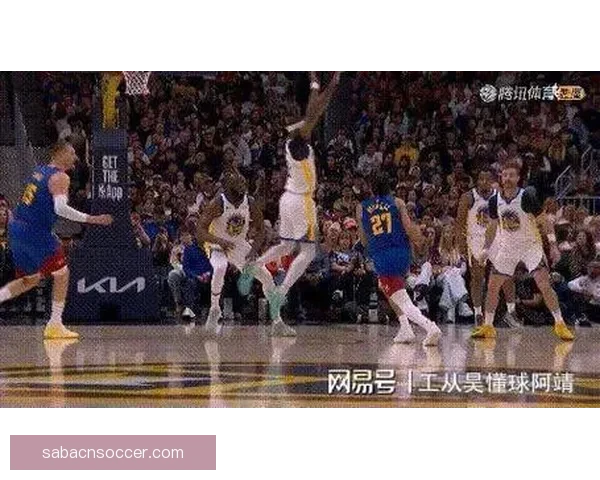 佩顿二世回忆与纳吉冲突首次扯头带及场上不必要动作分析