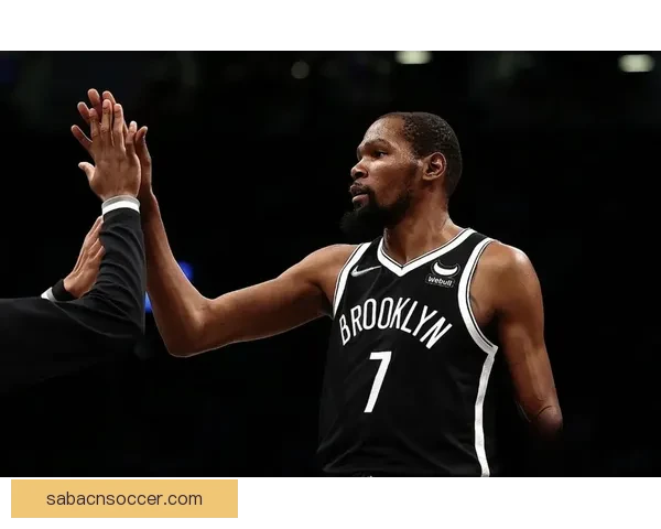 杜兰特独砍四十余分客场逆转险胜关键失误险些葬送胜利